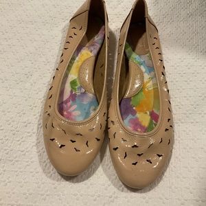 Born cream colored flats size 11 ladies